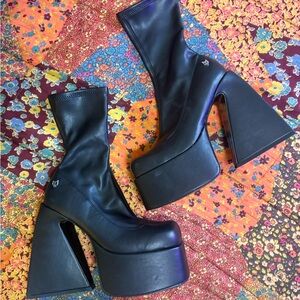 Naked Wolfe Jade Black Platform Heeled Boots Size 7